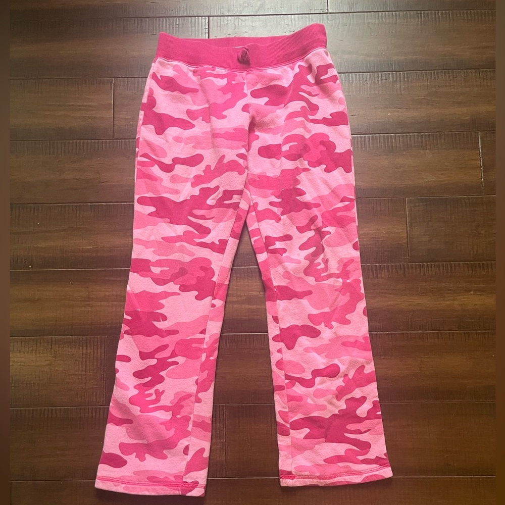 Kids pink camo sweatpants